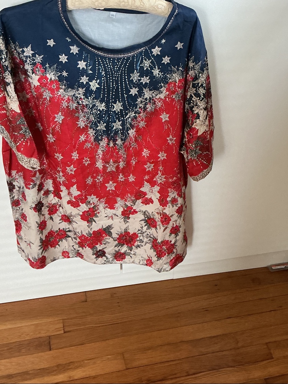 Women’s Red Navy Floral Star Print Top